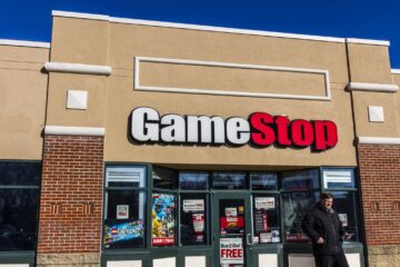 GameStop Will Continue Selling Xbox Game Pass Ultimate For $20